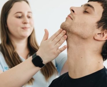 Czytanie między uderzeniami: interpretacja zmienności rytmu zatokowego krok po kroku
