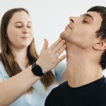 Czytanie między uderzeniami: interpretacja zmienności rytmu zatokowego krok po kroku